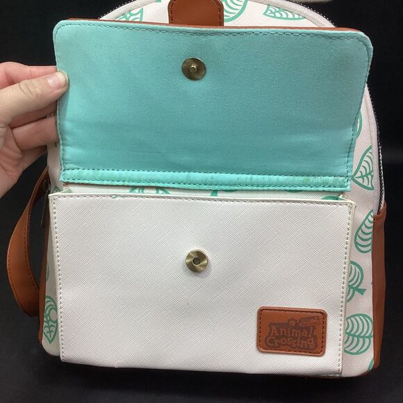 Bioworld Animal Crossing Tom Nook Mini Backpack White/Brown/Green Leaf All-Over - Picture 9 of 13
